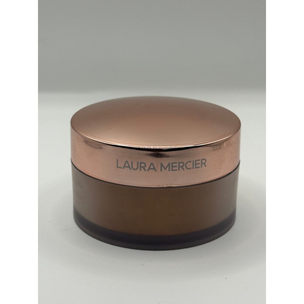 Laura Mercier “Cosmic Rose” Light Catcher Setting Powder - Picture 5 of 5
